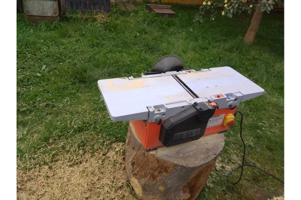 Станок деревообрабатывающий STINKO WOODKRAFT ST-2500 (2,5кВт, сверло 16мм, диск 280мм, 5500об/мин)