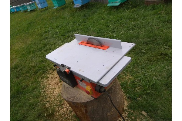 Станок деревообрабатывающий STINKO WOODKRAFT ST-2500 (2,5кВт, сверло 16мм, диск 280мм, 5500об/мин)