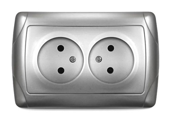 Розетка UNIVersal Маргарита СУ 2мест. 16А, серебро (пласт. осн.) М0102-S